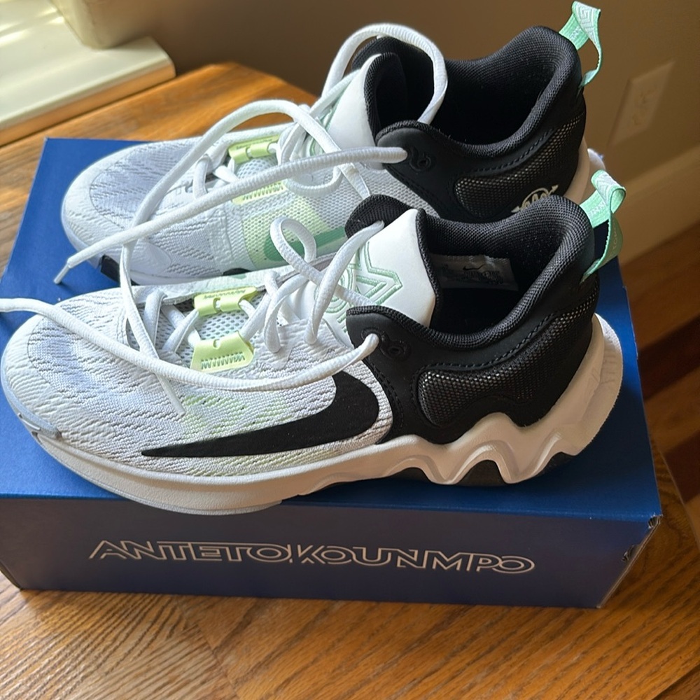 Nike kid shoes